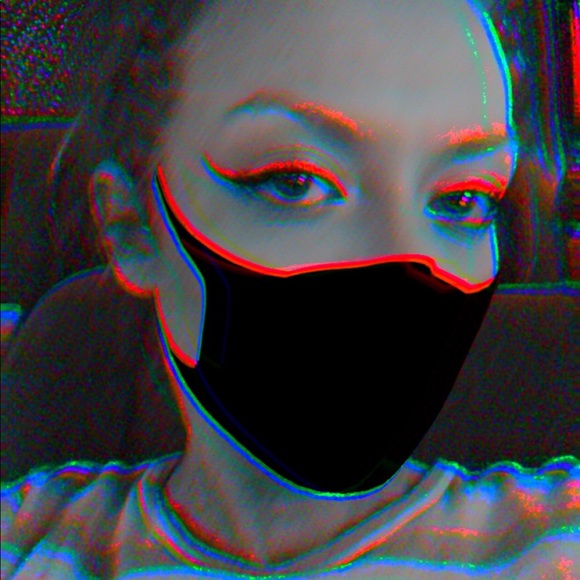 Meet your Posher, Tabetha - Picture 5 of 7